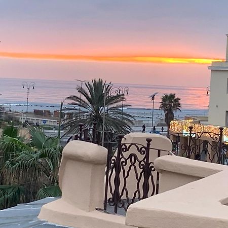 Rome, Beautiful Apartment In A Vintage Building Lido di Ostia Exteriör bild
