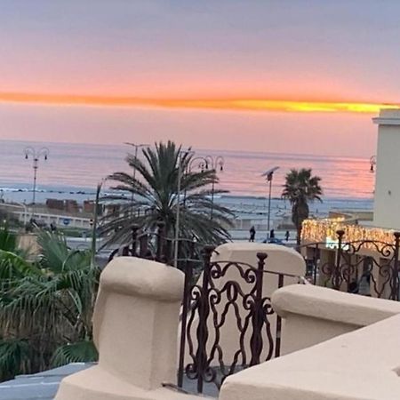 Rome, Beautiful Apartment In A Vintage Building Lido di Ostia Exteriör bild